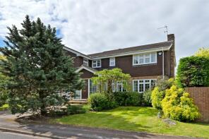 17, Cleveland Close, Maidenhead SL6 1XE
