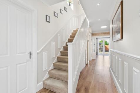 Fulford Grove, South Oxhey, Watford, WD19
