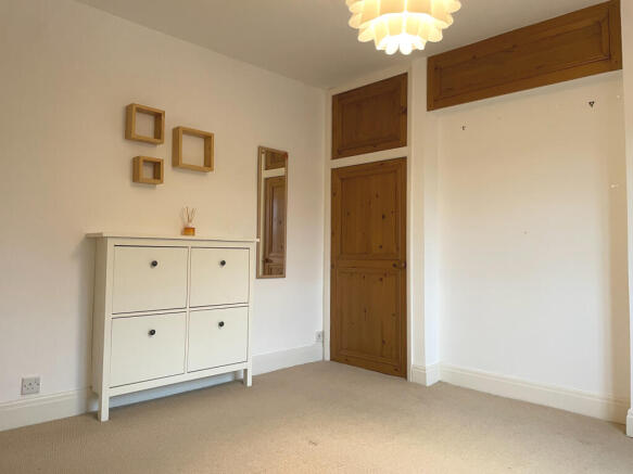 2 bed House to rent Image 7