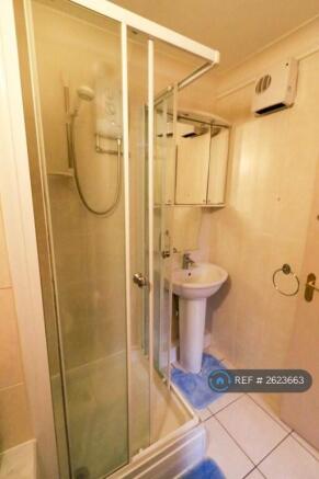 1 bed Flat to rent Image 6