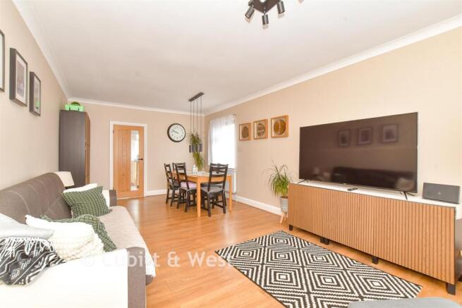 Lounge/Diner