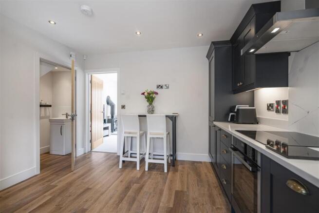 2 bed Semi-Detached for sale Image 8