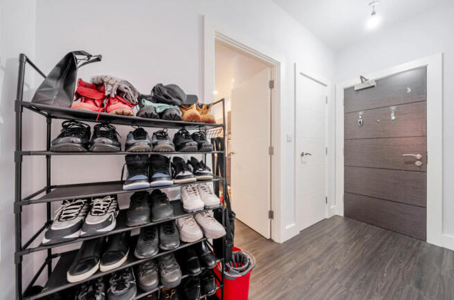 2 bed Flat for sale Image 10