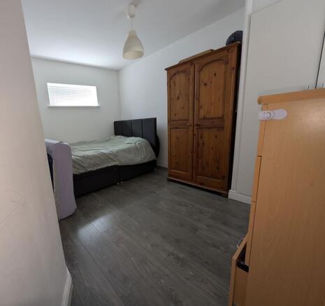 4 bed Block of Apartments for sale Image 4