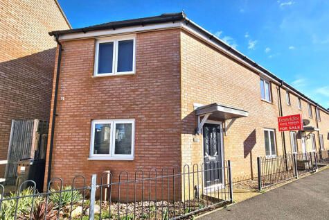 Howe Road, Gosport, PO13