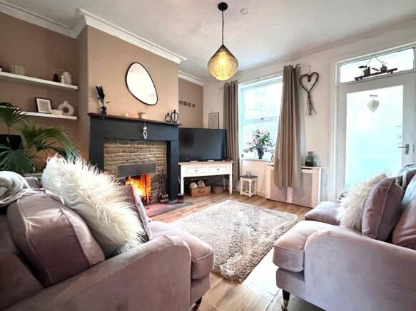 Living room 1.jpg
