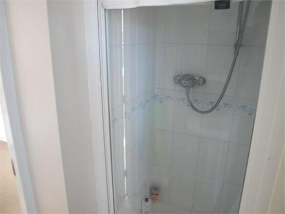 En-Suite Shower Roo