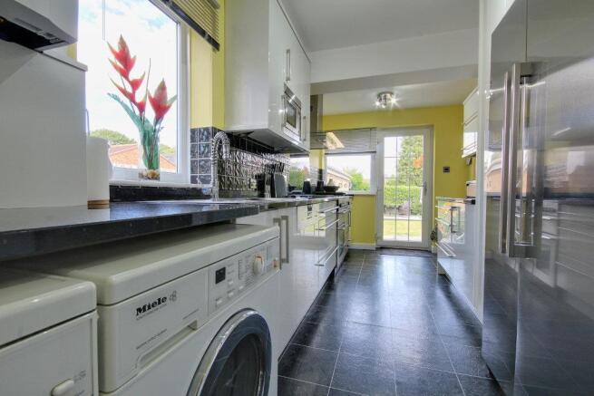 Contemporary Kitchen