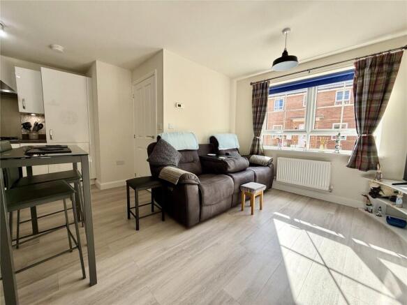 2 bed Semi-Detached for sale Image 6