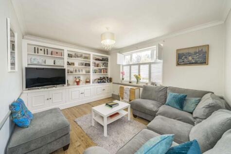 Dounesforth Gardens, Earlsfield