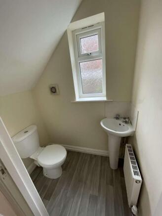 3 bed House to rent Image 9