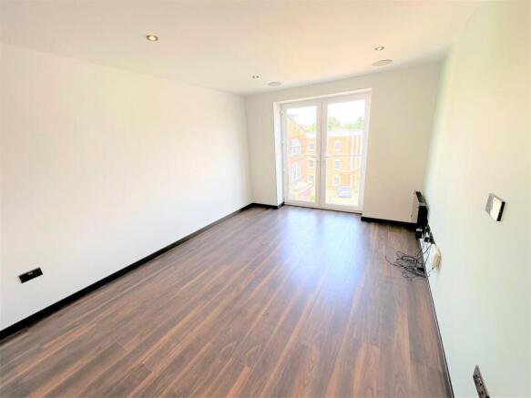 1 bed Apartment to rent Image 7