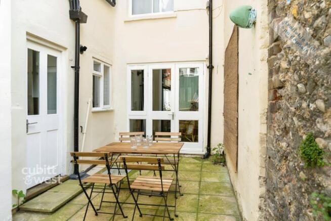 0581ffbb-8ee8a74f...