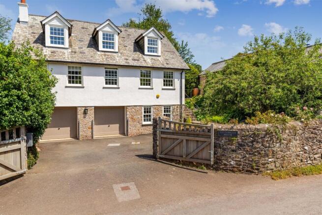 A01 - Southbrook House Compton - 260623.jpg