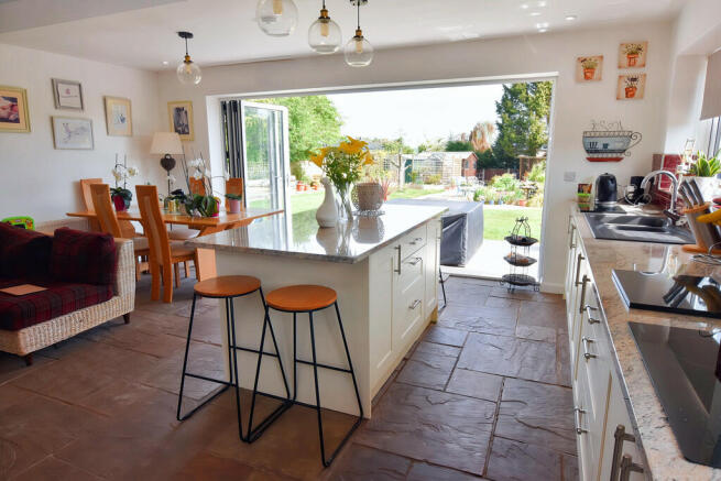 Kitchen 4