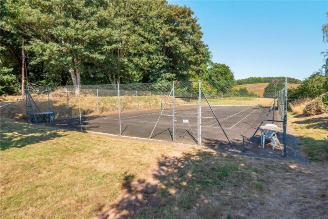 Tennis Ct