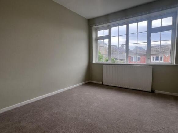 3 bed House to rent Image 6