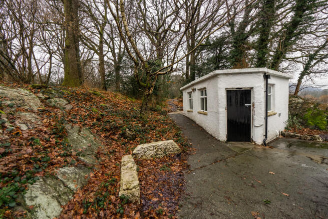 Outhouse/Workshop