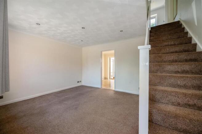Windmill Close, Clanfield photo 4