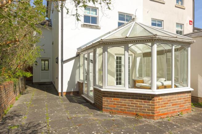 (Rightmove)  (22 of 26).jpg