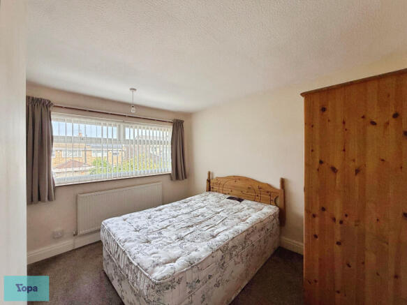 3 bed Semi-Detached for sale Image 10
