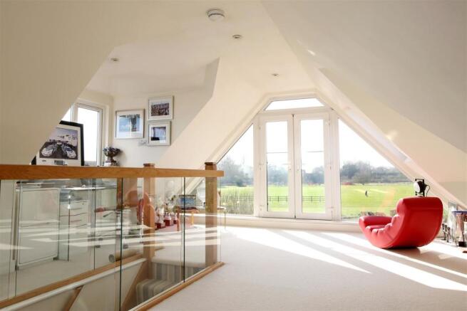 Loft 3.jpg