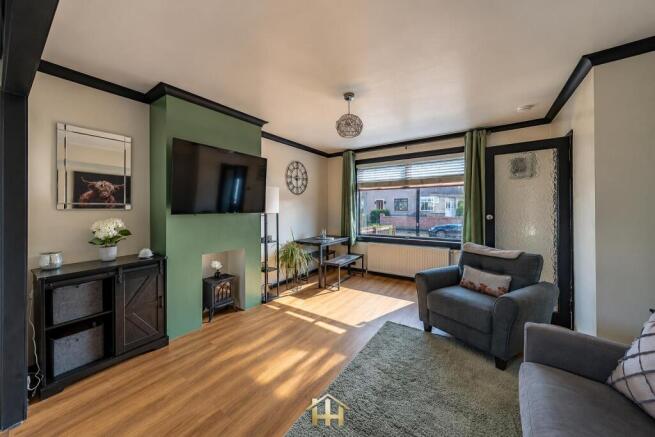 18 BALLANTRAE PL DD4 8QQ 110926 EDIT (2 of 26).jpg