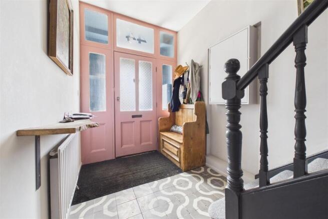 44 Nunney Road, Frome, Somerset BA11 4LE | Freehol