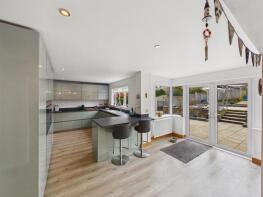 3, Golwg Y Tywyn, Burry Port SA16 0FY