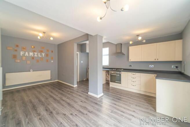 Kitchen/Dining & Family Room