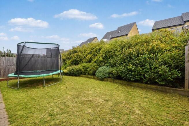 4 bed Detached for sale Image 12