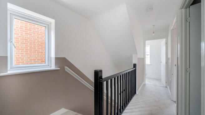 3 bed Semi-Detached for sale Image 8
