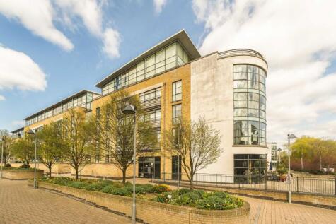 Town Meadow, Brentford