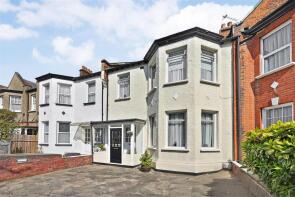 172, Palmerston Road, Southgate N22 8RB