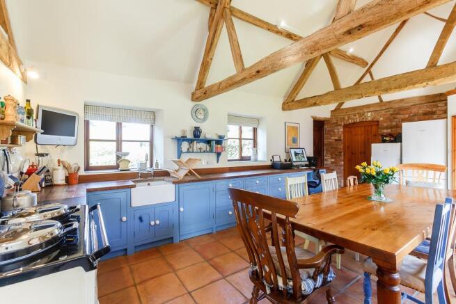8306371-interior07-800.jpg