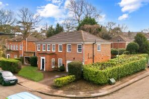 2, Dickens Drive, Chislehurst BR7 6RU