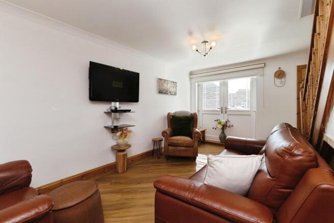 2 bed Semi-Detached for sale Image 8