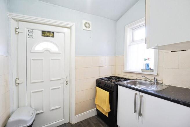 4 bed Terraced for sale Image 8