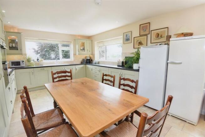 Kitchen/Breakfast Room