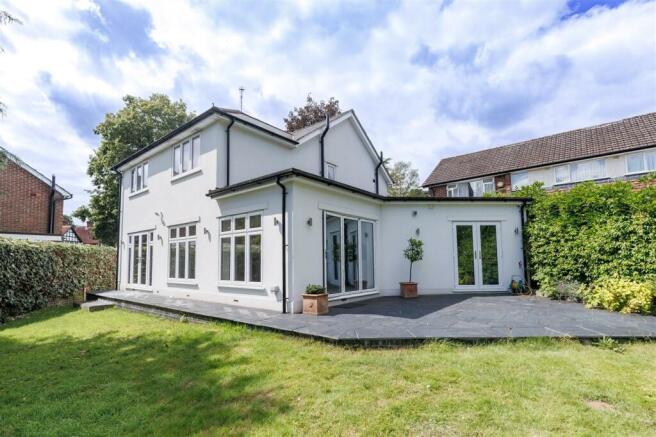 MC Kendal Avenue 36