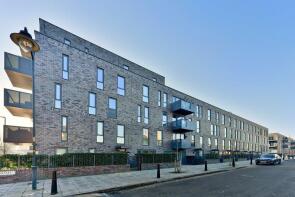 Flat 4, 20 Flores Court, Dongola Road, London E1 4QR