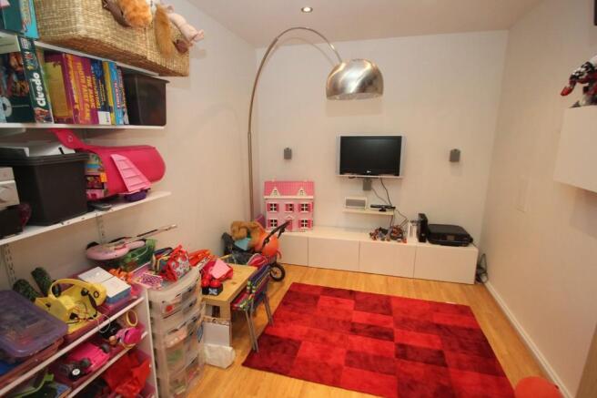 Photo 10