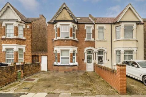 Melbourne Avenue, West Ealing