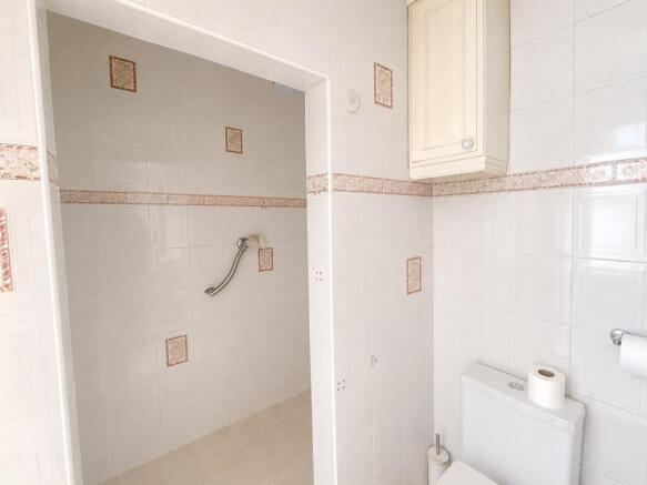 3 bed Detached for sale Image 10