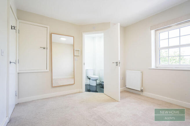 3 bed Semi-Detached for sale Image 10