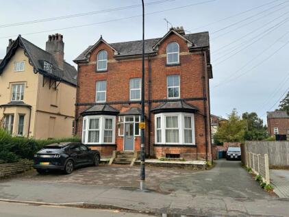 Wardle Road, Sale, M33