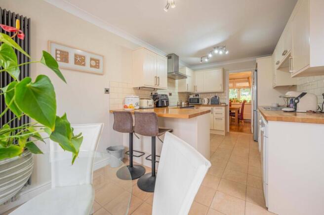 View Bottom/ Kitchen