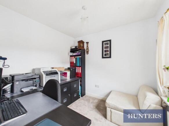 4 bed Detached for sale Image 11