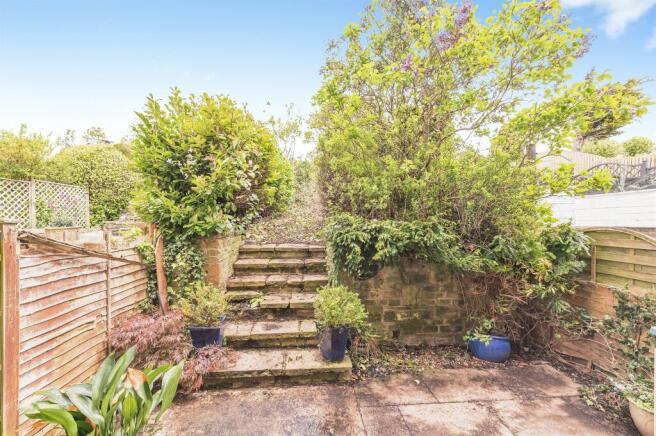 3 bed Town House for sale Image 9