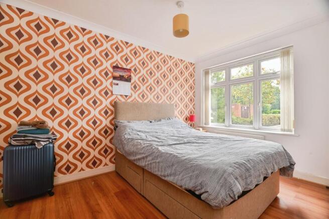 2 bed Ground Flat for sale Image 9